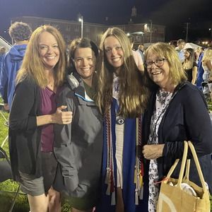 Meet your Posher, Kendra